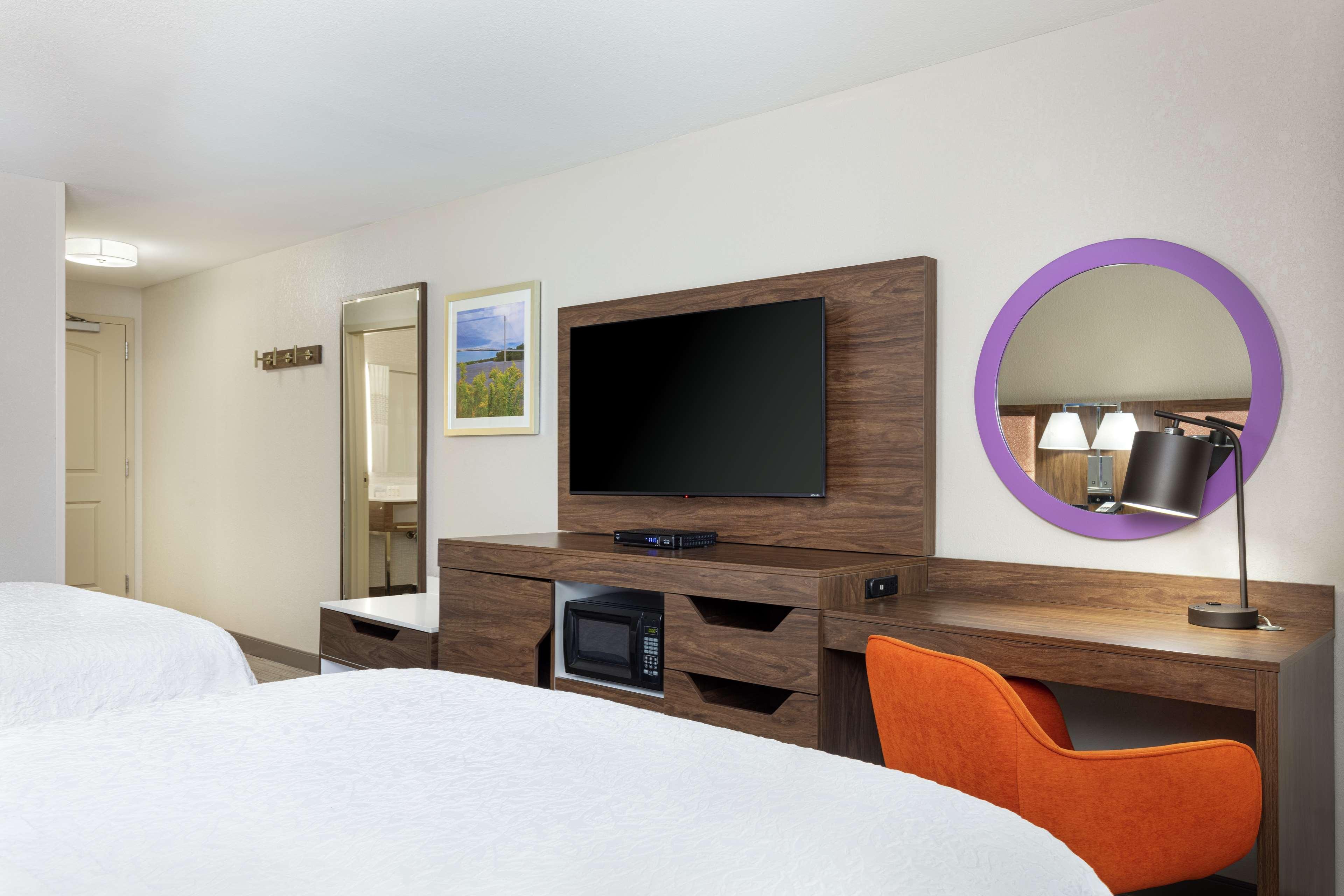 Newly Renovated Hampton Inn Omaha West Lakeside Exterior foto