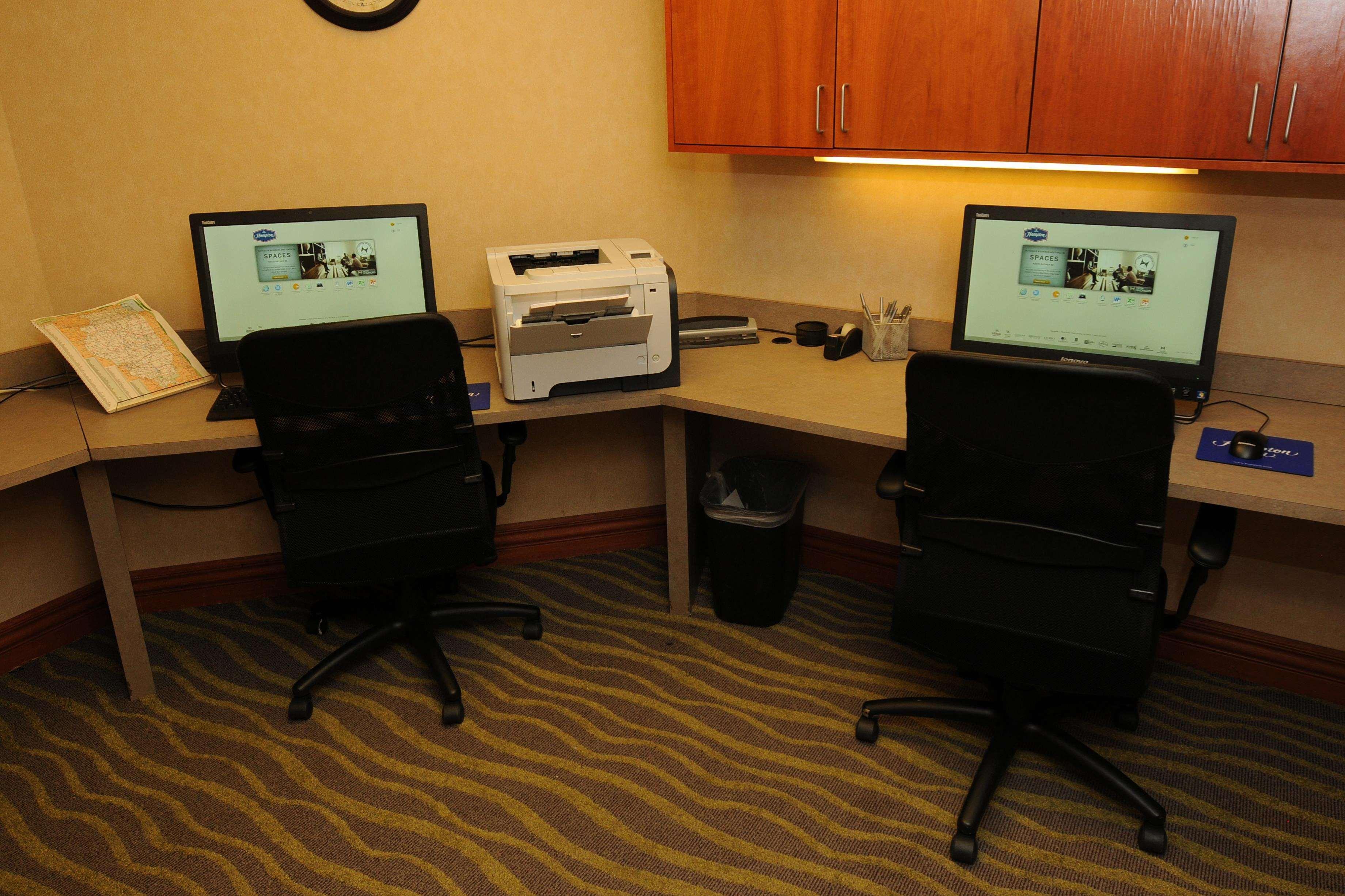 Newly Renovated Hampton Inn Omaha West Lakeside Exterior foto