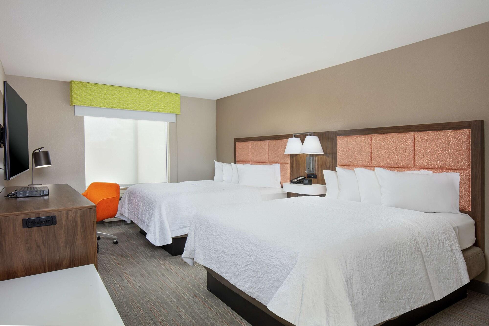 Newly Renovated Hampton Inn Omaha West Lakeside Exterior foto