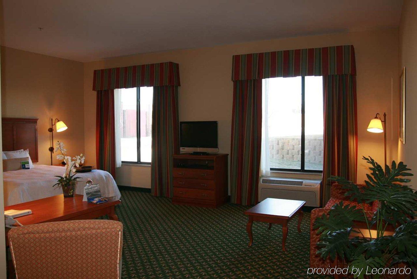 Newly Renovated Hampton Inn Omaha West Lakeside Quarto foto