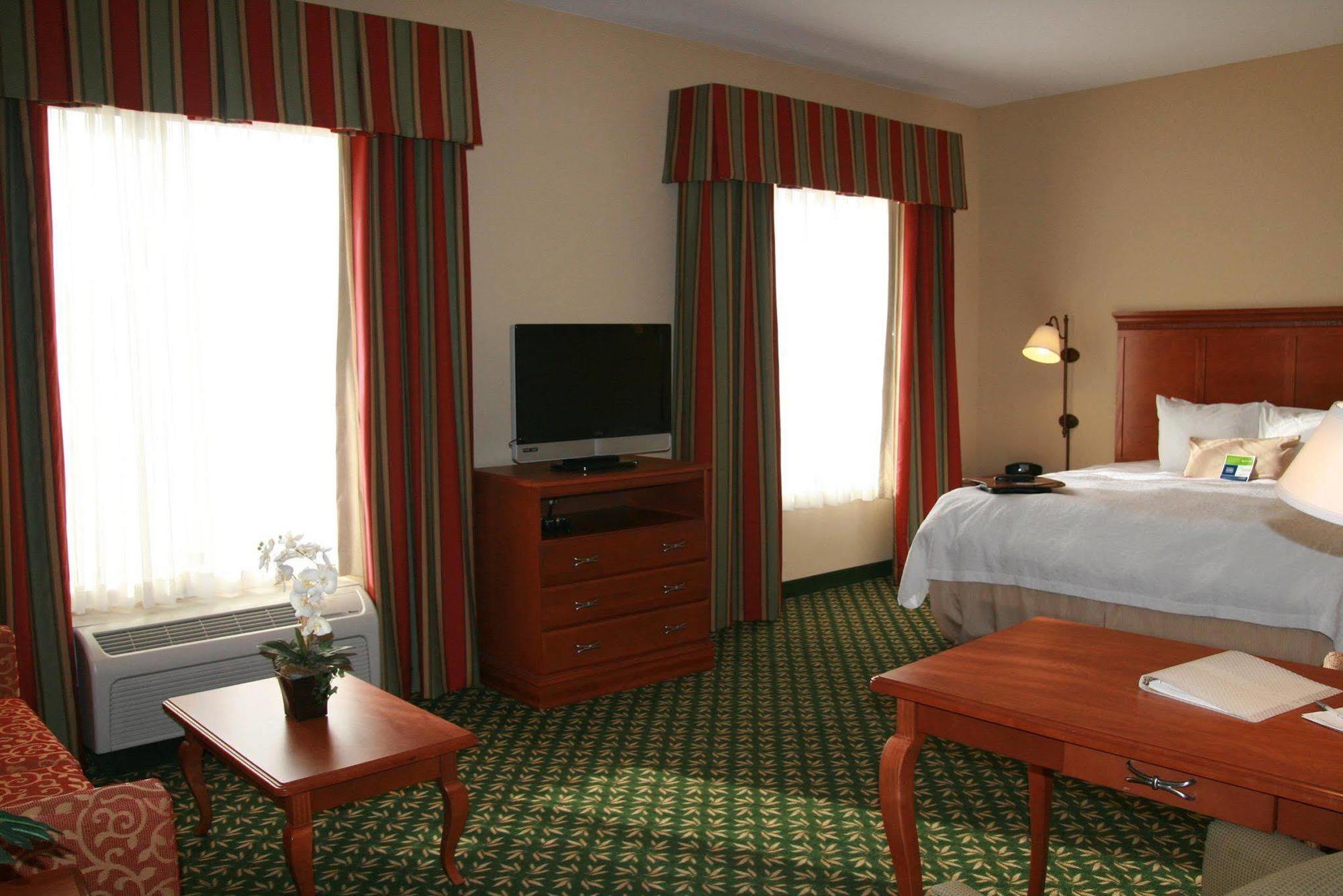 Newly Renovated Hampton Inn Omaha West Lakeside Quarto foto